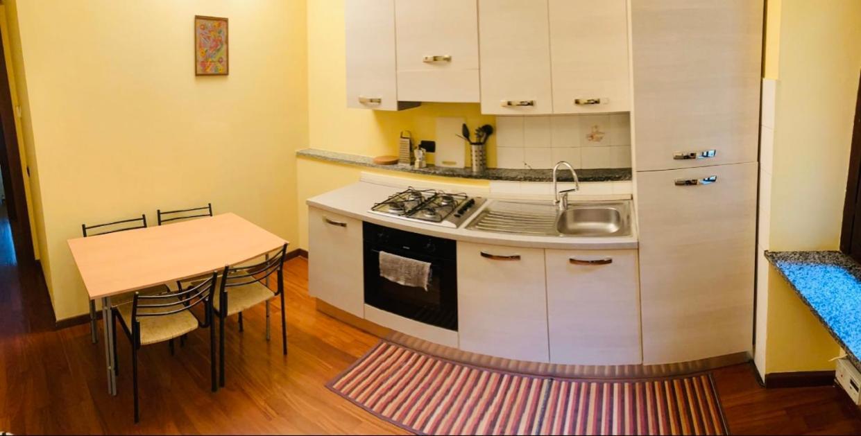 Appartement Bilocale Zona Centro Milaan